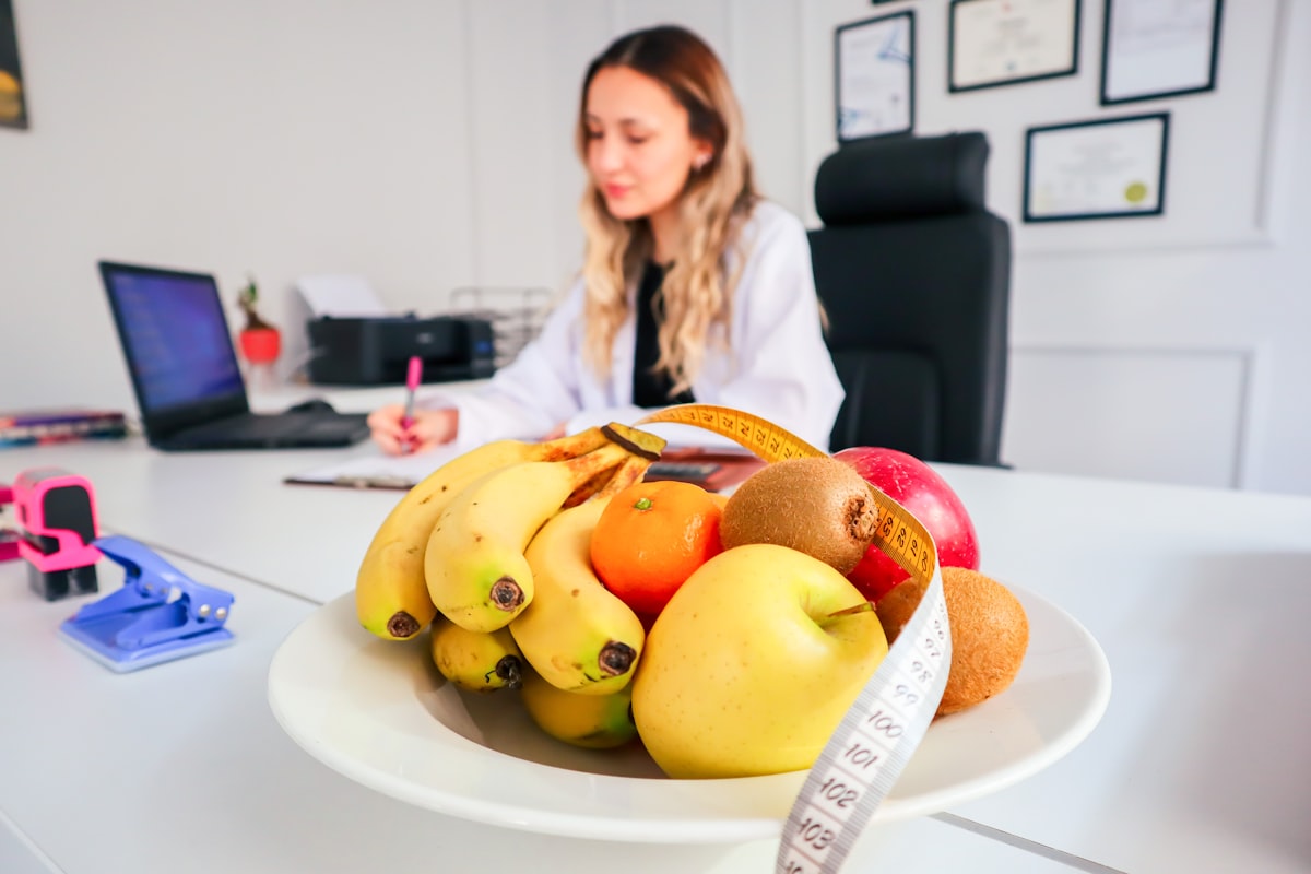 Professional nutrition consultation session